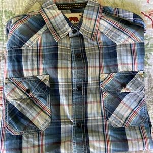 Dakota Grizzly Short Sleeve Button Up